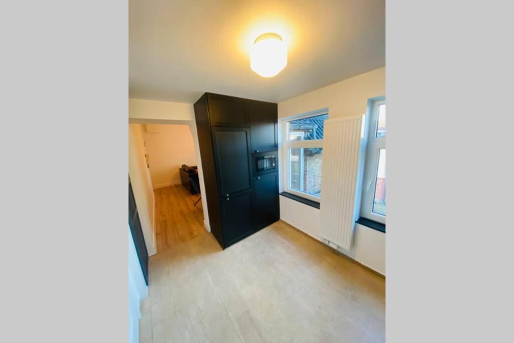 Recently Renovated Appartement 150M From The Beach Де Хаан Екстериор снимка